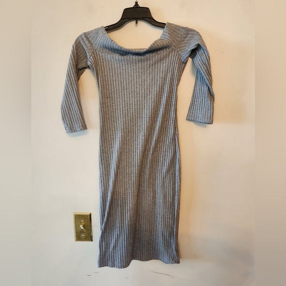 Hot kiss grey dress size juniors small - Picture 2 of 4